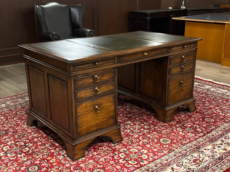 Vintage bureau, klassiek Engels bureau, eikenhout, groen leer, 685