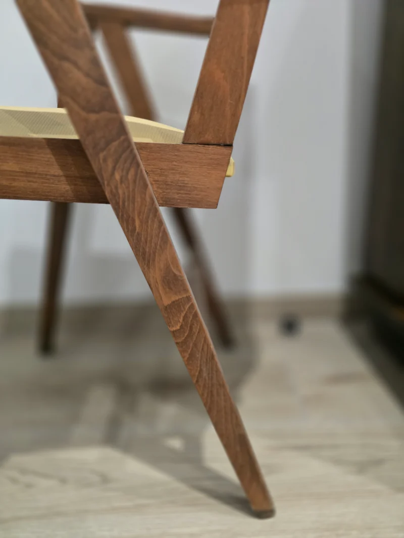 Fauteuil vintage moderniste – scandinave années 1950-1960