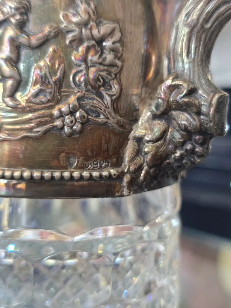 Importante carafe à vin en cristal taillé et argent massif 925/1000, maison Topázio