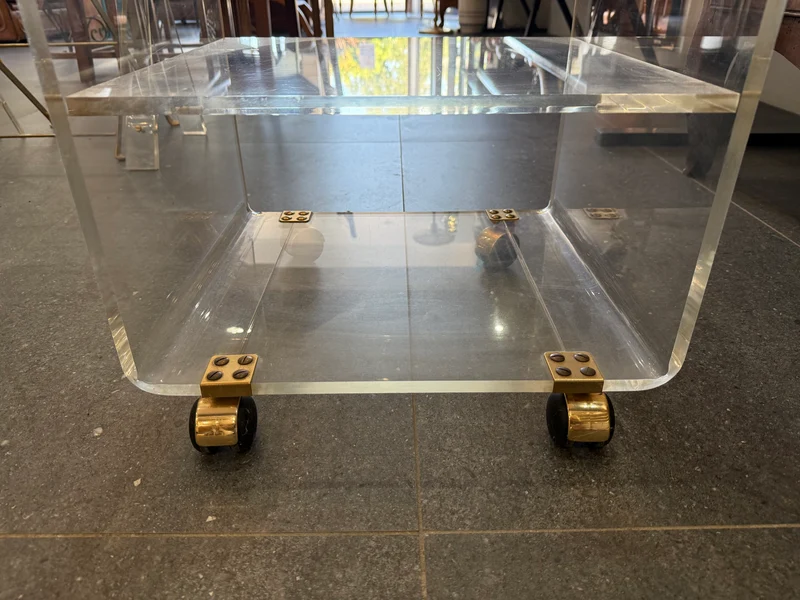 Desserte roulante en plexiglas – Marais International – années 1970-1980