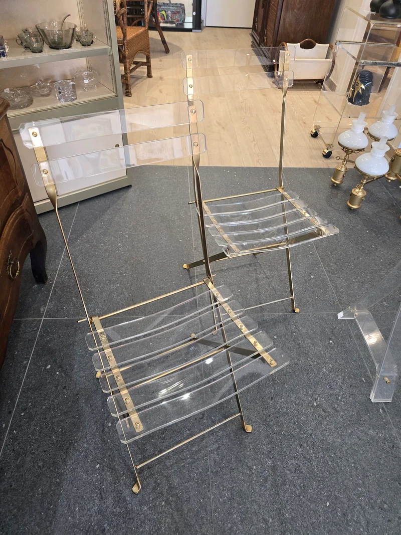 Marais International – Table & 2 chaises « Les Invisibles de Marais »
