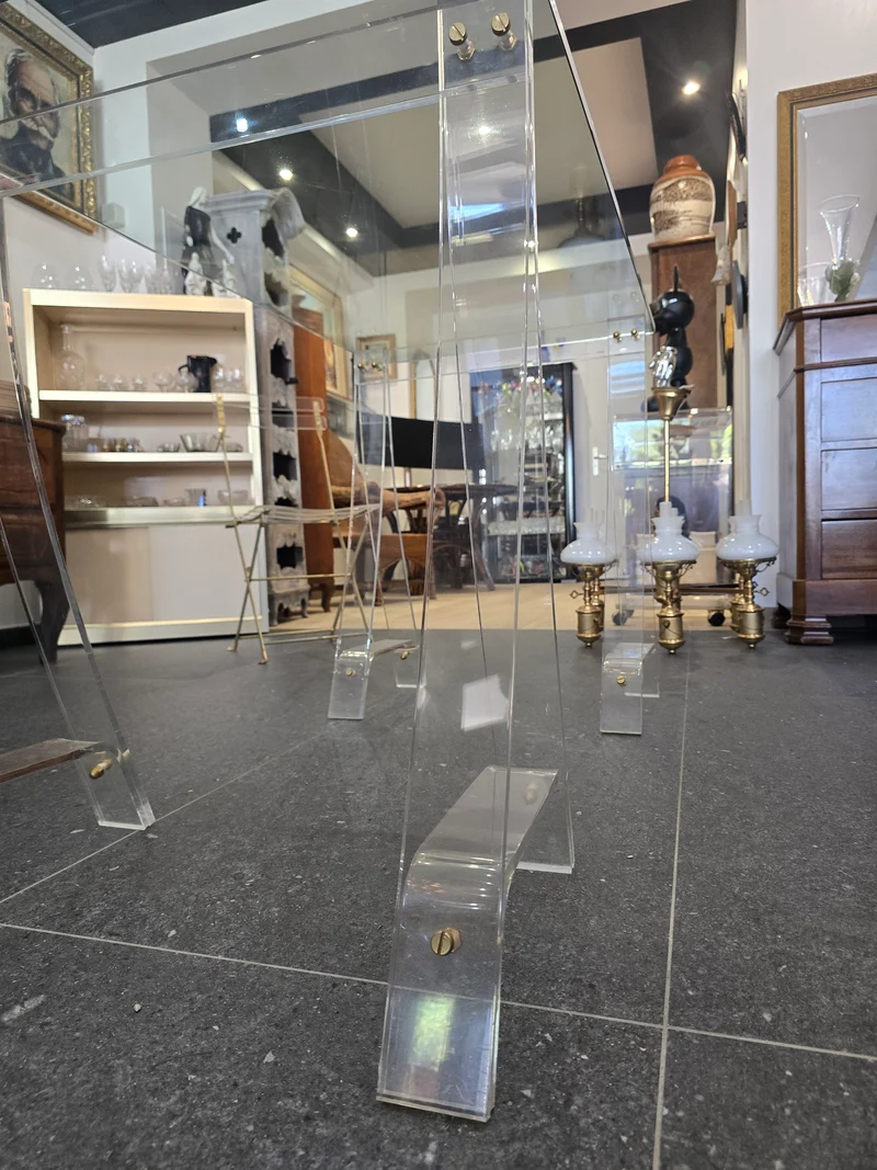 Marais International – Table & 2 chaises « Les Invisibles de Marais »