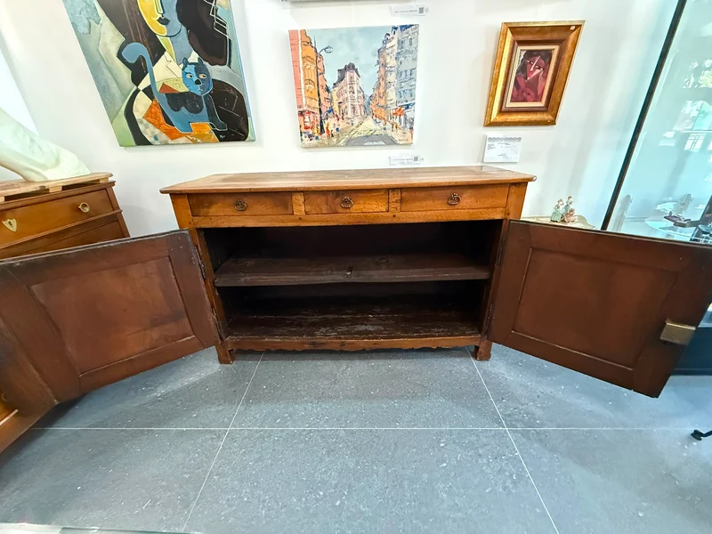 Buffet ancien XIXe siècle en noyer – 3 tiroirs