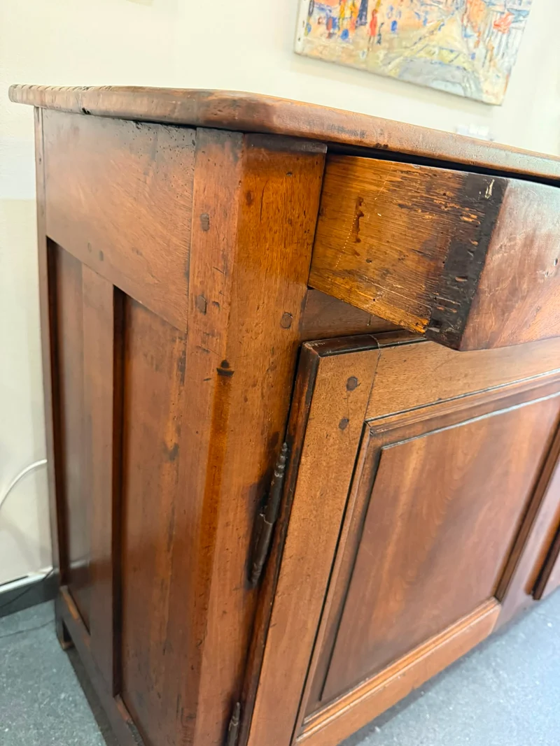 Buffet ancien XIXe siècle en noyer – 3 tiroirs