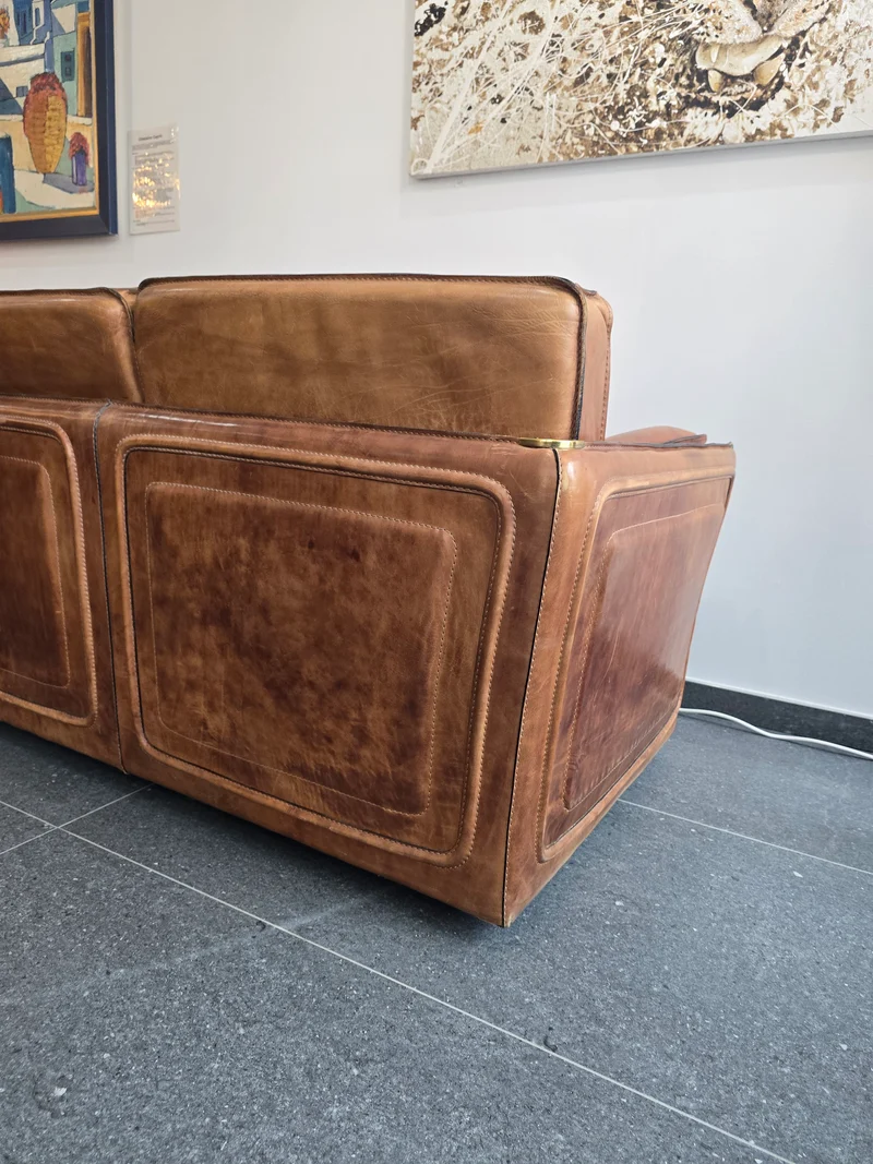 Salon Roche Bobois vintage années 80 – Cuir de buffle cognac – 2 canapés + pouf