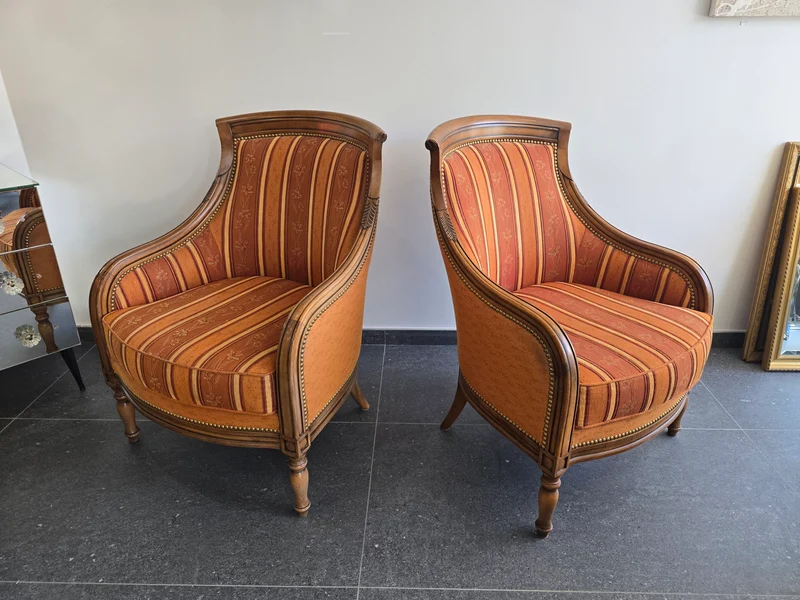 Paire de fauteuils bergères de grande qualité – Manufacture SE