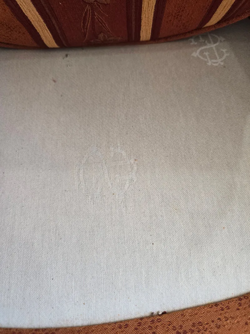 Paire de fauteuils bergères de grande qualité – Manufacture SE