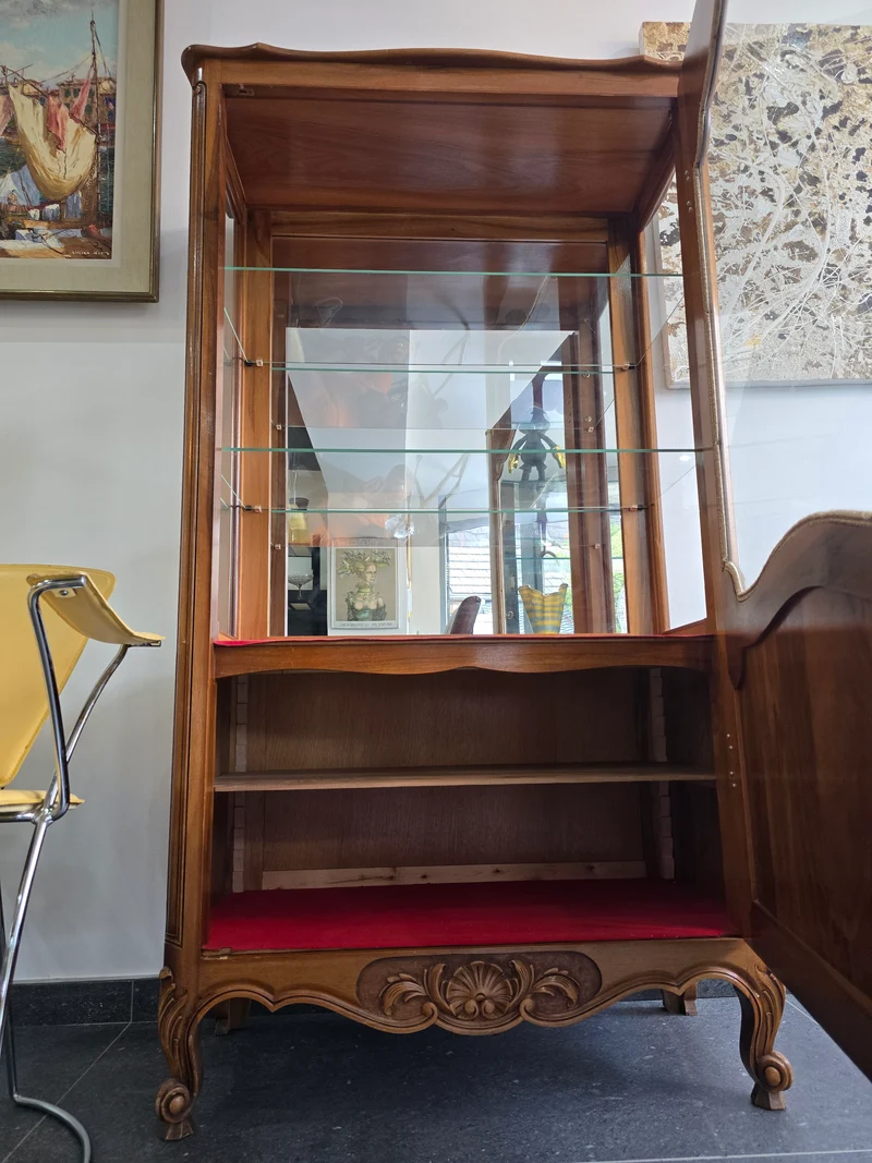 Vitrine de style Louis XV – Fabrication française UNIFA