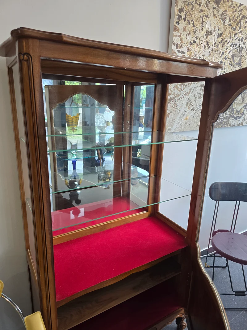 Vitrine de style Louis XV – Fabrication française UNIFA