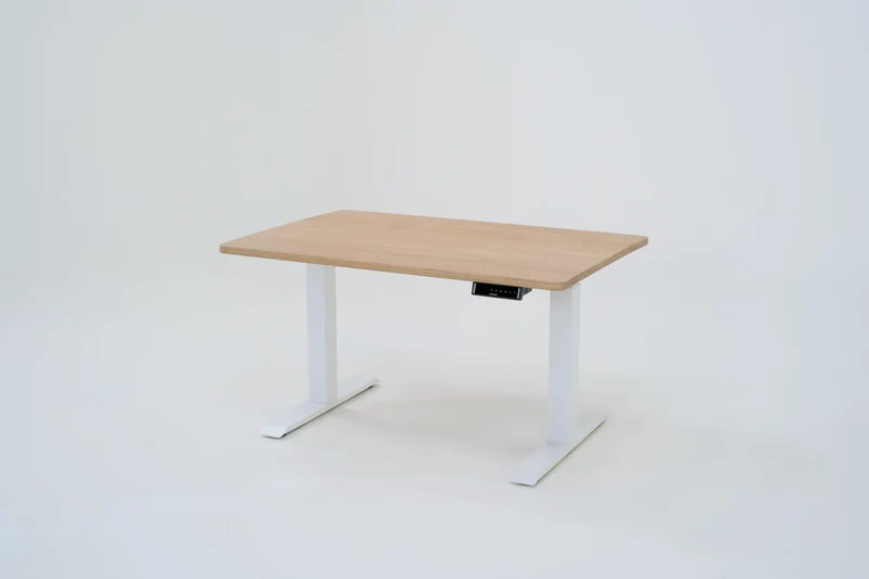WoodDesk : bureau assis debout en bois massif haut de gamme – ergonomie, élégance et bien-être au quotidien