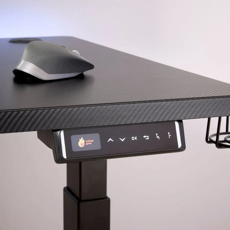 Bureau gaming assis debout électrique GamingDesk pour gamers exigeants