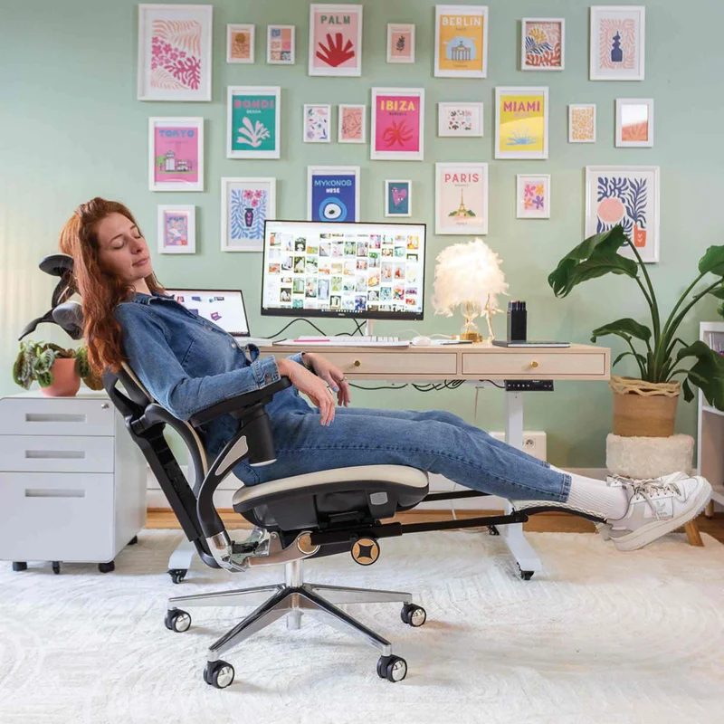 Chaise ergonomique de bureau - TERRANA PREMIUM Blanche en cuir reconstitué