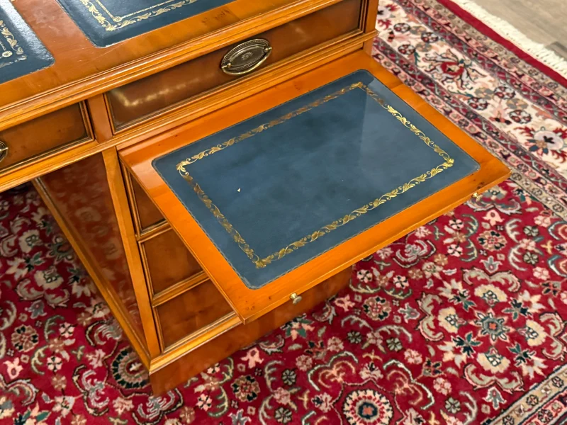 Vintage bureau, klassiek Engels bureau, Heldense, 668