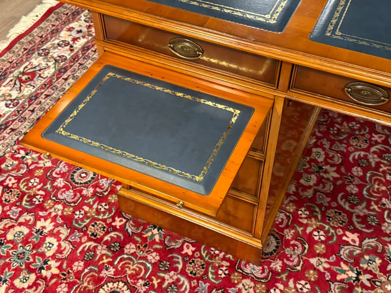 Vintage bureau, klassiek Engels bureau, Heldense, 668