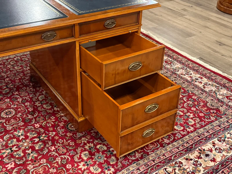 Vintage bureau, klassiek Engels bureau, Heldense, 668