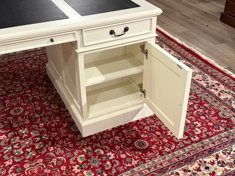 Vintage bureau, wit, klassiek Engels bureau, mahoniehout, zwart leer, 639