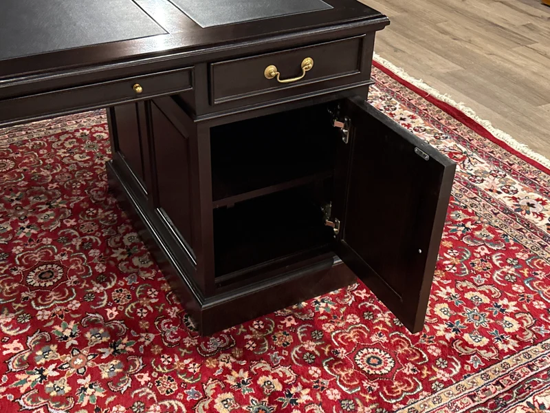 Vintage bureau, klassiek Engels bureau, mahoniehout, donker kersen, zwart leer, 631
