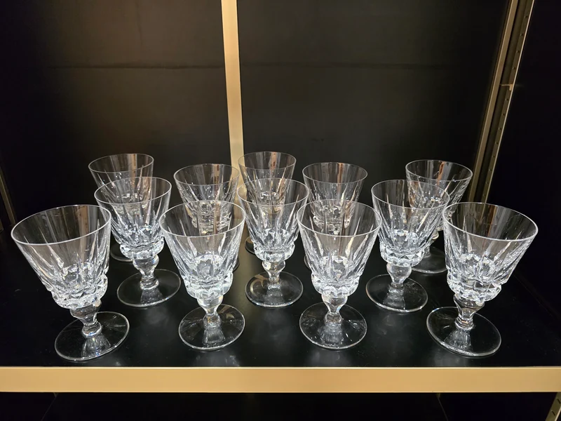 12 verres à eau Saint-Louis modèle Guernesey en cristal taillé