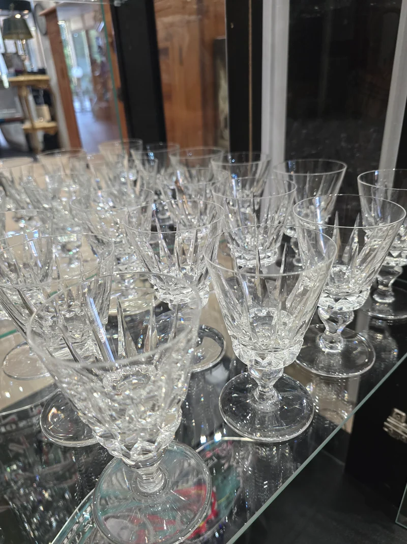 12 verres à eau Saint-Louis modèle Guernesey en cristal taillé