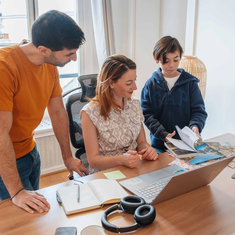 Bureau assis debout avec rangement - SPACE DYNAMIC