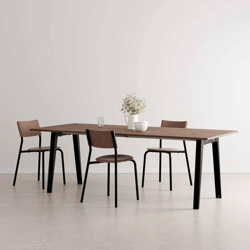 Table à manger NEW MODERN - noyer éco-certifié