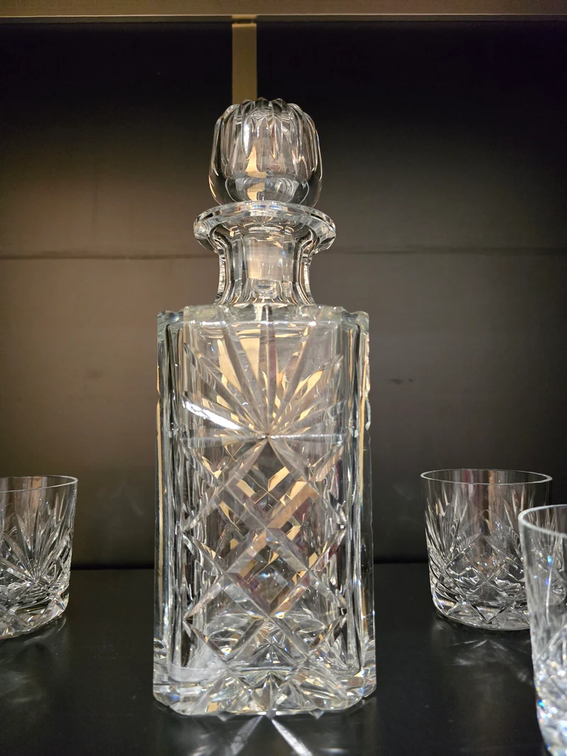 Service à whisky – carafe et 4 verres en cristal