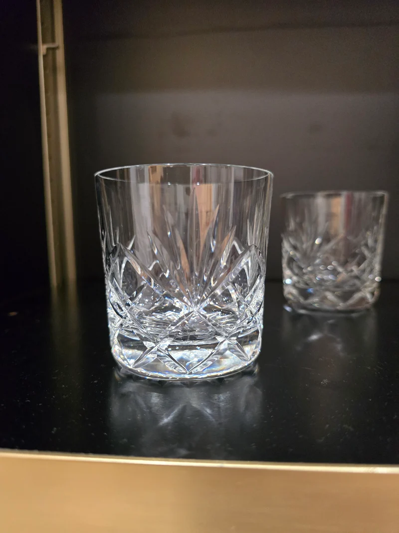 Service à whisky – carafe et 4 verres en cristal