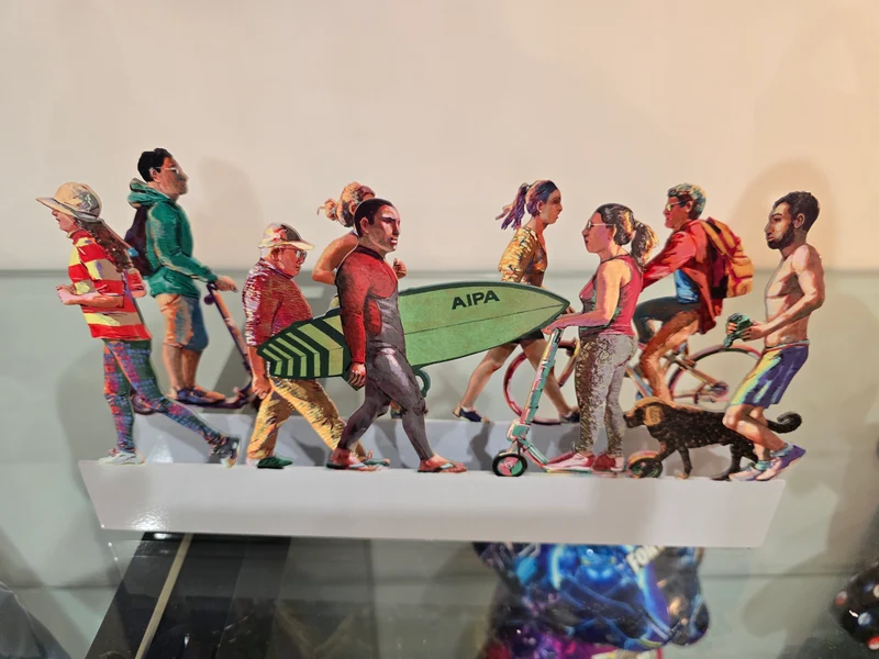 Sculpture David Gerstein “TLV Promenade” – métal découpé coloré