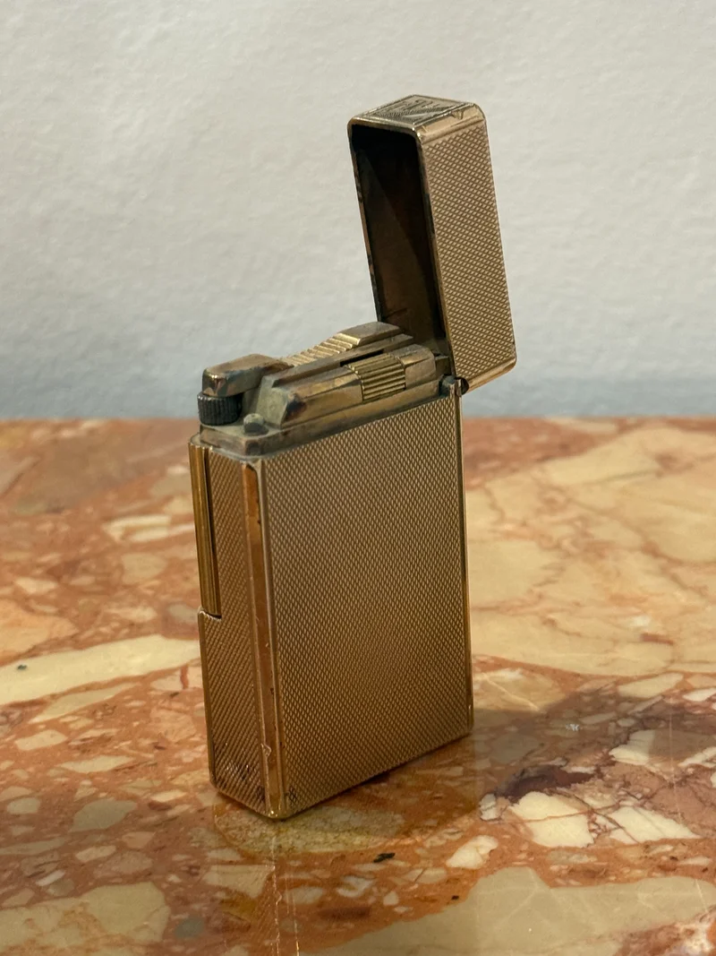 Briquet vintage S.T. Dupont Paris plaqué or 20 microns – Réf. 014AAE