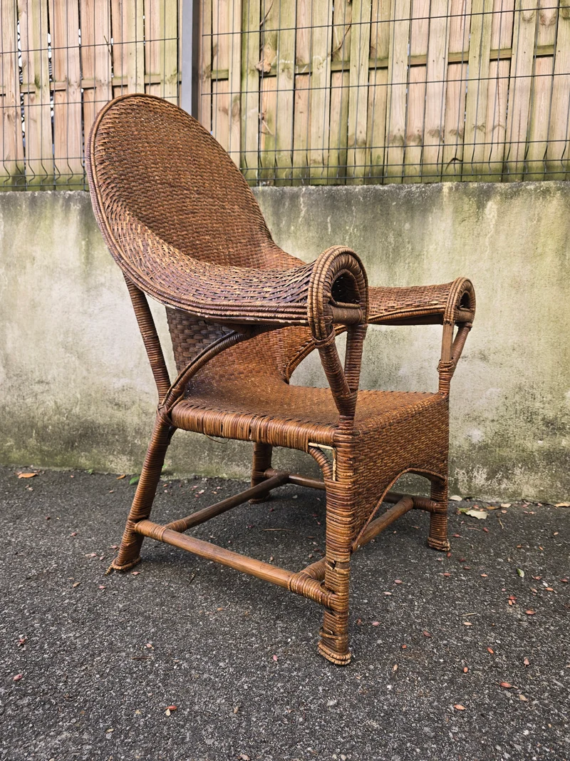 Fauteuil Arts & Crafts en osier et rotin attribué à Dryad & Co, Royaume-Uni, vers 1920