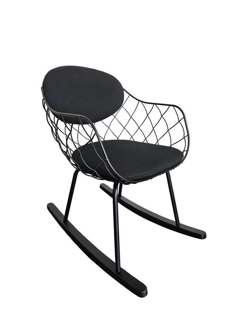Fauteuil à bascule design Piña – Jaime Hayon pour Magis – Made in Italy