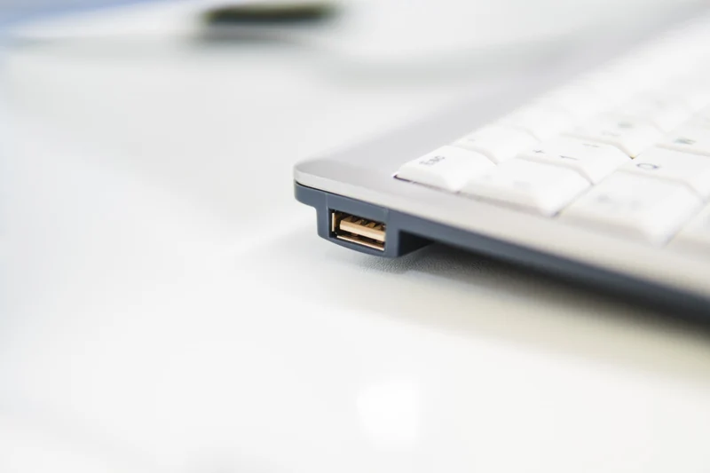 Clavier compact ergonomique UltraBoard 960
