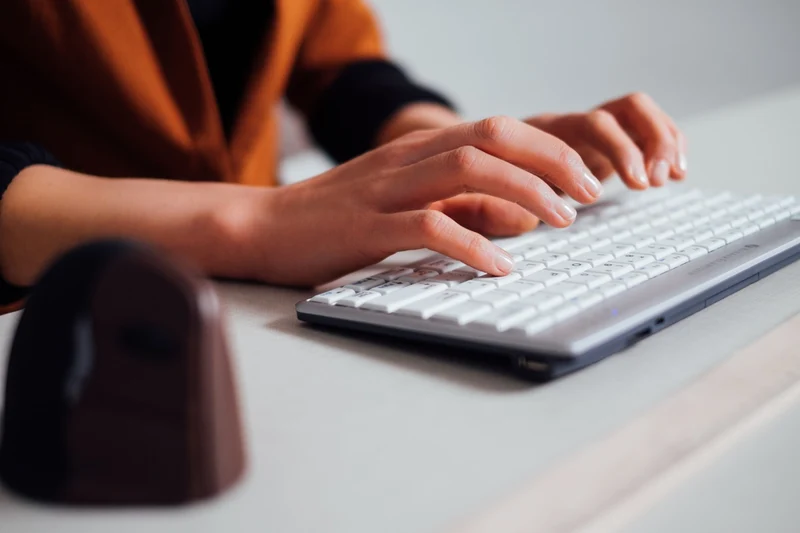 Clavier compact ergonomique UltraBoard 950