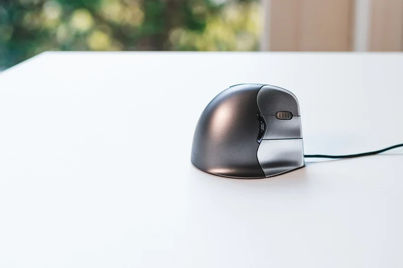 Souris verticale ergonomique Evoluent 4