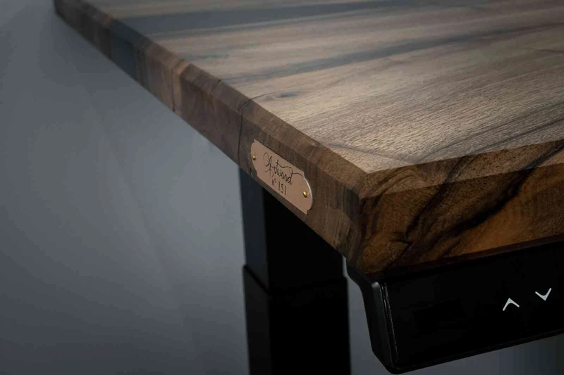 Plateau sur-mesure bois brut et époxy