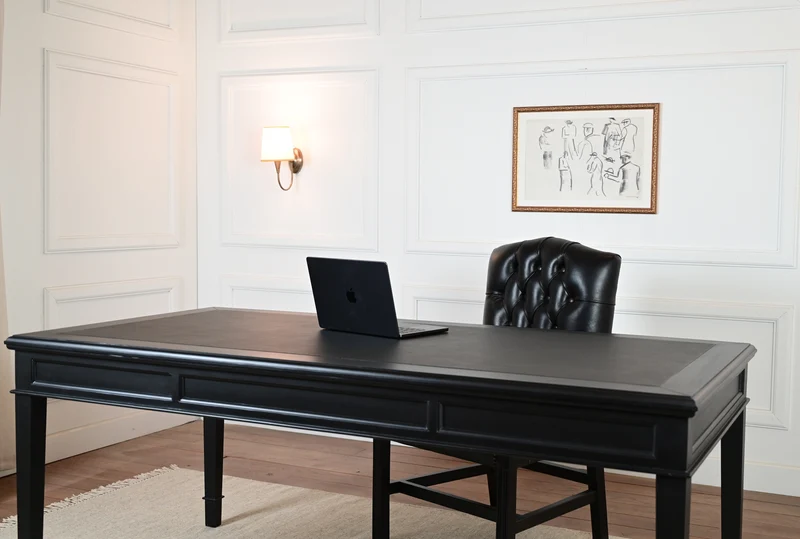 York 185x95 - klassieke Engelse schrijftafel - zwart - Messing grepen - mahoniehout