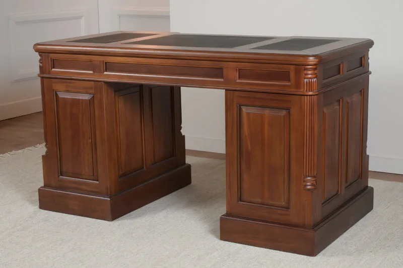 Pillar 140x70 Amber, klassiek Engels bureau, massief mahoniehout