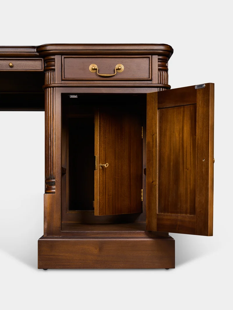 Pillar 180x90 Walnoot, klassiek Engels bureau, massief mahoniehout