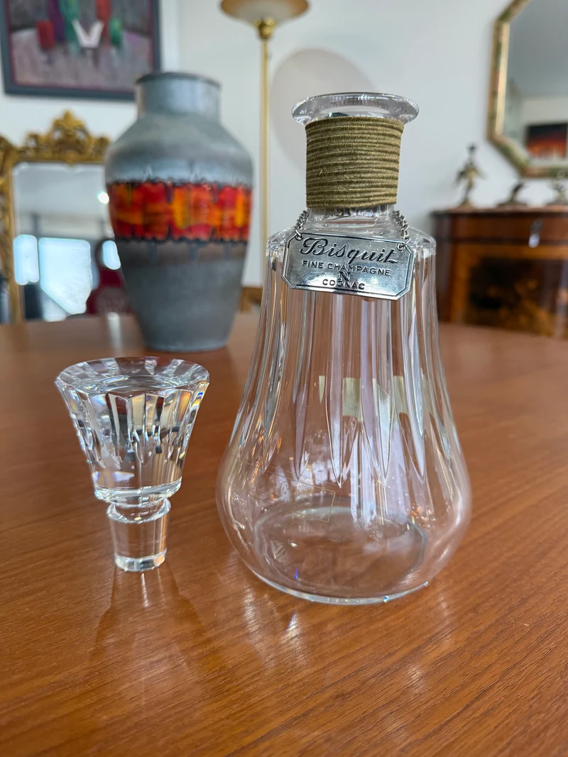 Carafe en cristal Baccarat pour Cognac Bisquit Fine Champagne – 26 cm – Modèle à côtes verticales