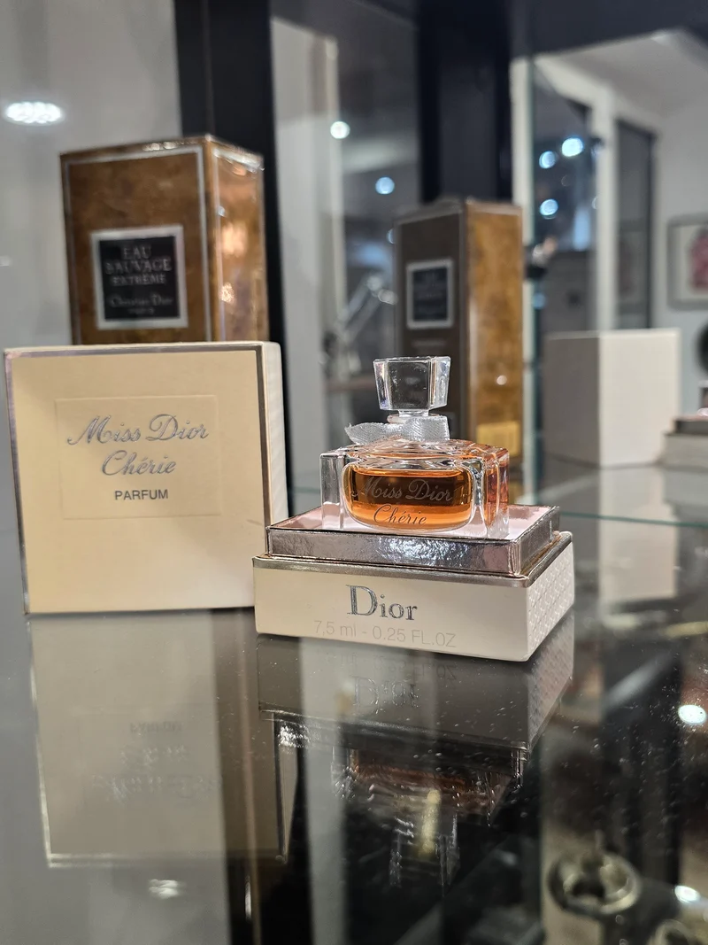 Miniature parfum Miss Dior Chérie 2004 – 7,5 ml – Dior – Flacon avec boîte
