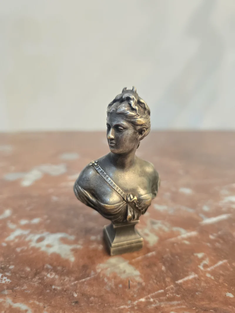 Sceau en bronze argenté - signé houdon - Buste de Diane - Fonderie Susse Frères Paris XIXe siècle
