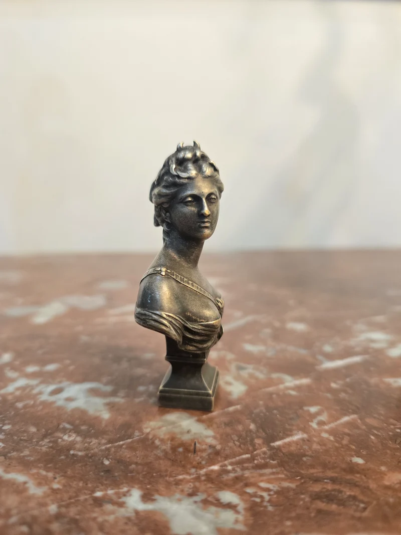 Sceau en bronze argenté - signé houdon - Buste de Diane - Fonderie Susse Frères Paris XIXe siècle