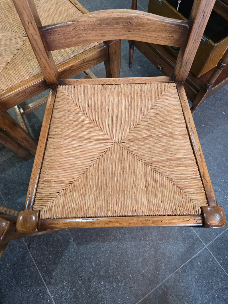Lot de 4 chaises en bois et paille – Style rustique chic