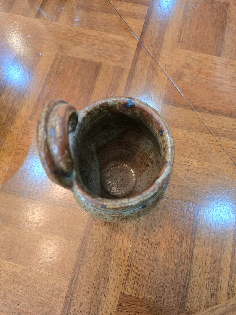 Petit pot en grès émaillé à anse – Céramique utilitaire, France, XXᵉ siècle