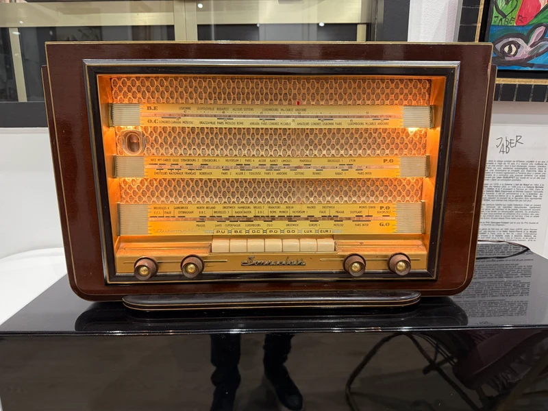 Radio TSF vintage SONNECLAIR à lampes – Multibandes – France – Années 1950