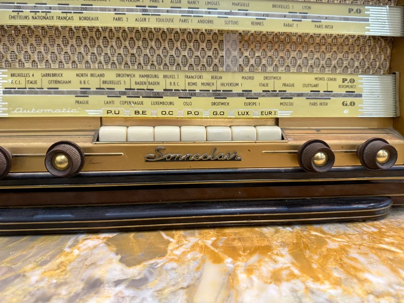 Radio TSF vintage SONNECLAIR à lampes – Multibandes – France – Années 1950
