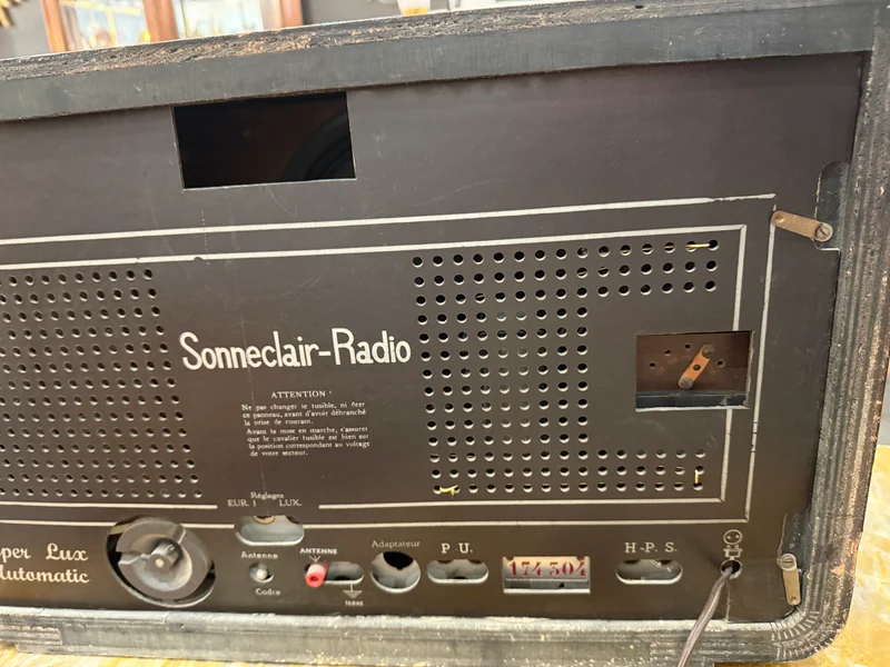 Radio TSF vintage SONNECLAIR à lampes – Multibandes – France – Années 1950
