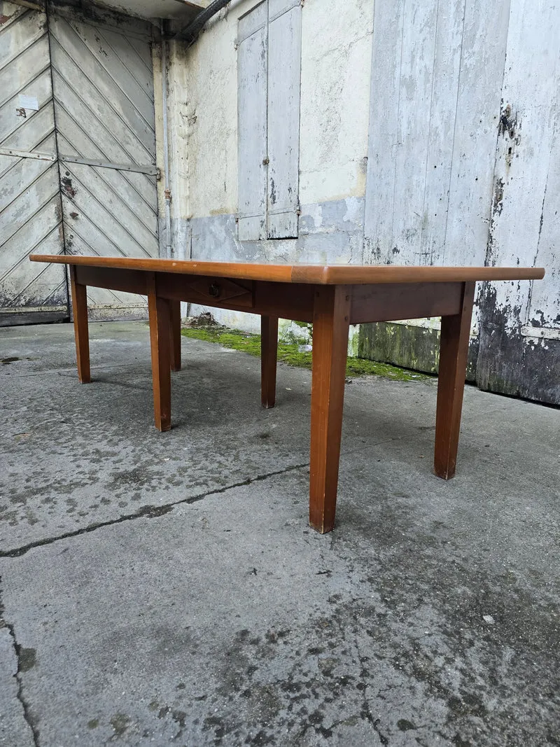 Grande table de salle a manger en bois massif- 2m50