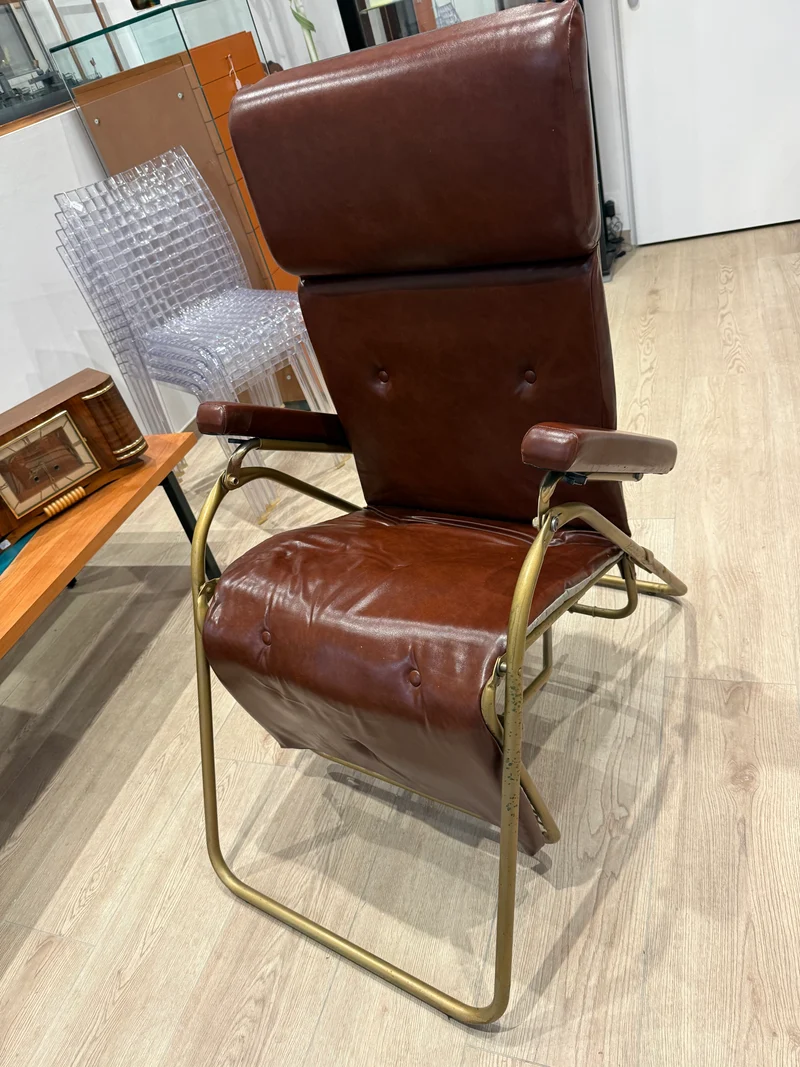Fauteuil relax inclinable LAMA en cuir marron et structure tubulaire – Italie – Années 1960/1970