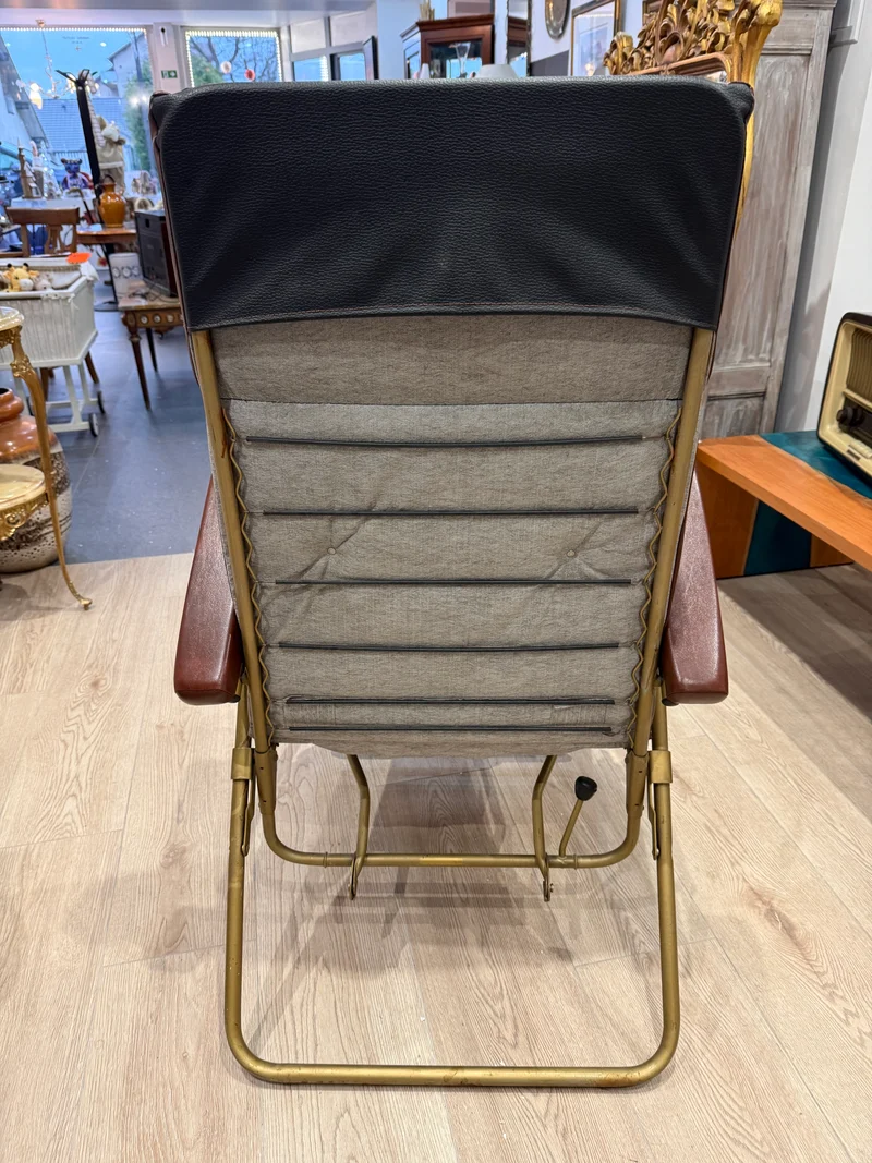 Fauteuil relax inclinable LAMA en cuir marron et structure tubulaire – Italie – Années 1960/1970